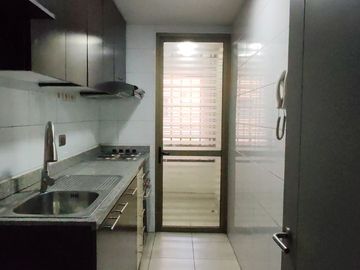 DEPARTAMENTO A 1 CUADRA DE ESTACIÓN TOESCA. 3 DORMITORIOS, 2 BAÑOS Y BODEGA