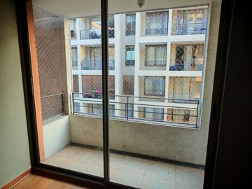 DEPARTAMENTO A 1 CUADRA DE ESTACIÓN TOESCA. 3 DORMITORIOS, 2 BAÑOS Y BODEGA
