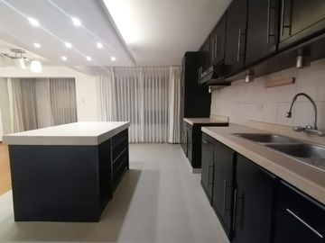🏢✨ ¡SE VENDE DEPARTAMENTO EXCLUSIVO EN LA MEJOR ZONA DE CUSCO – URB. SANTA MÓNICA! ✨🏡