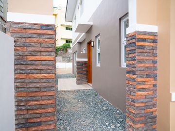 Preselling Townhouse in Leonore  Montereal Street, Town & Country West, Molino 3 Bacoor -EGR
