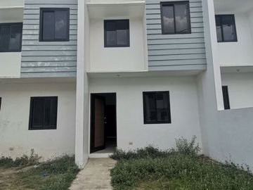 2Storey Townhouse For Sale in Trece Martires City-MC