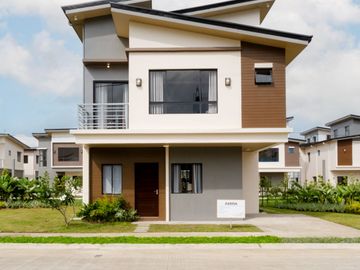 4 BR- 3 T&B , Single Detached House and Lot with Attic For Sale in Alaminos, Laguna #AmiraModel