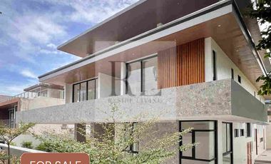 Ayala Alabang Modern house with pool and elevator