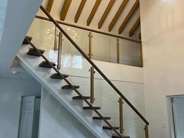 House and Lot for Sale in Windsor Heights Tagaytay City