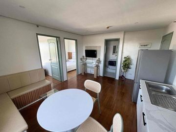 For Sale Beautiful 2 Bedroom unit with balcony in One Oasis, Cebu