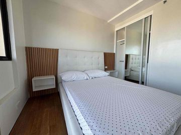 For Sale Beautiful 2 Bedroom unit with balcony in One Oasis, Cebu