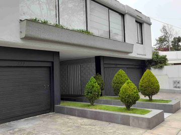 CASA EN INTERIOR QUINTA