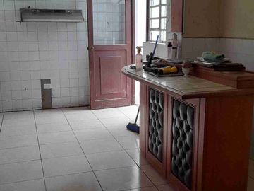 CASA EN INTERIOR QUINTA
