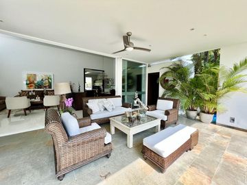 🏡 ¡Descubre esta espectacular casa en Altos de Ciudad Jardín, Cali!