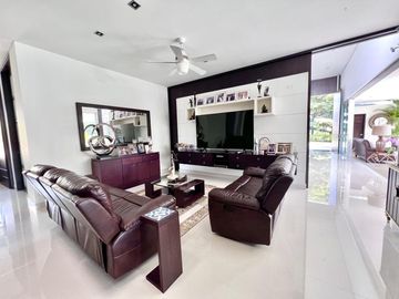 🏡 ¡Descubre esta espectacular casa en Altos de Ciudad Jardín, Cali!