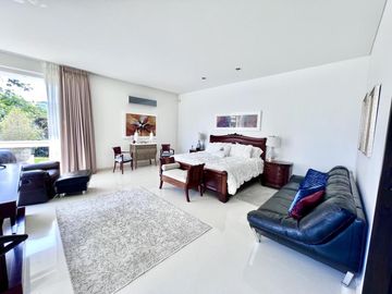 🏡 ¡Descubre esta espectacular casa en Altos de Ciudad Jardín, Cali!