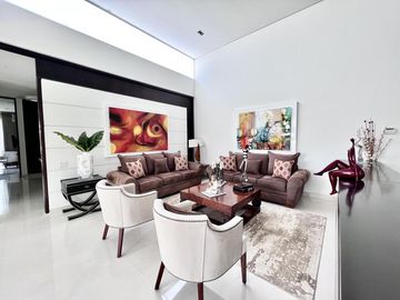 🏡 ¡Descubre esta espectacular casa en Altos de Ciudad Jardín, Cali!