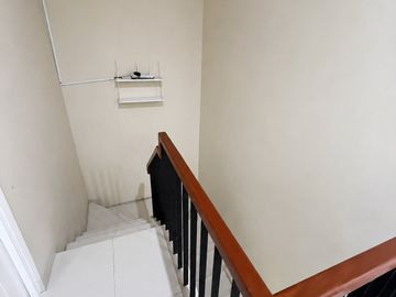 Rumah Cantik view bukit golf yang sejuk Bukit Golf Riverside Cibubur - Depok, 15 menit LRT Harjamukti