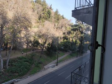 Oficina, 6 privaos 2 baños, Santa Lucía, Lastarria