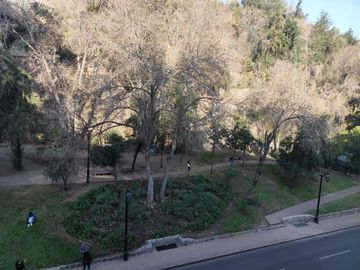 Oficina, 6 privaos 2 baños, Santa Lucía, Lastarria