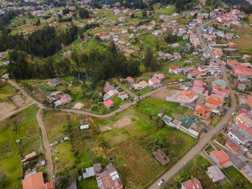 Terreno con Excelente Vista de Venta en Cuenca - Sector Monay Baguanchi