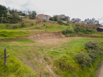 Terreno con Excelente Vista de Venta en Cuenca - Sector Monay Baguanchi