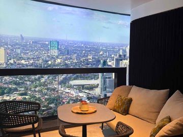 Big 2 bedroom in Haraya Residences South Tower for Sale