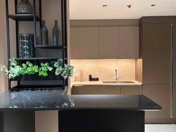 Big 2 bedroom in Haraya Residences South Tower for Sale