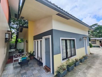 Blue Residence Tagaytay ( 5 houses & 1 caretaker house )