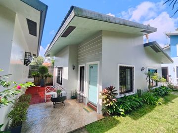 Blue Residence Tagaytay ( 5 houses & 1 caretaker house )