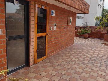 VENTA APARTAESTUDIO BARRIO LIMONAR