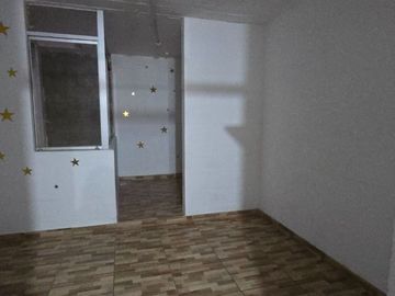 VENDO CASA MARTINETE CERCADO LIMA