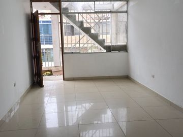 VENDO CASA MARTINETE CERCADO LIMA