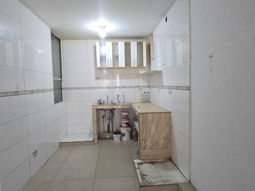 VENDO CASA MARTINETE CERCADO LIMA
