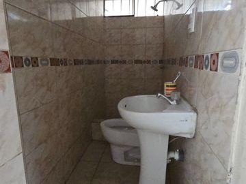 VENDO CASA MARTINETE CERCADO LIMA
