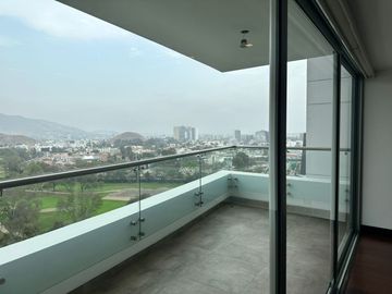 Oportunidad Única: Departamento de Lujo con Vista Directa al Golf Los Incas – Edificio MOON, Surco.