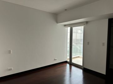 Oportunidad Única: Departamento de Lujo con Vista Directa al Golf Los Incas – Edificio MOON, Surco.
