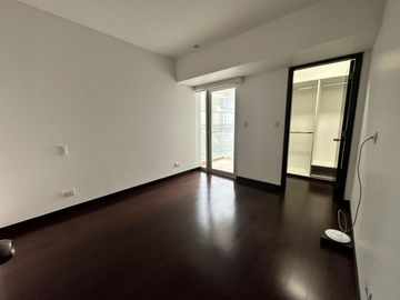 Oportunidad Única: Departamento de Lujo con Vista Directa al Golf Los Incas – Edificio MOON, Surco.