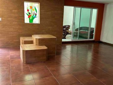 CASA EN RENTA SOBRE AVENIDA, FRAC REVOLUCIÓN