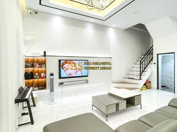 Dijual Villa Komplek Imperial Mansion Jalan Ps. III Tapian Nauli - Sunggal