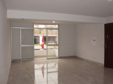 ¡Ocasión Edificio A Un Paso De Ovalo Naranjal 4 pisos independientes