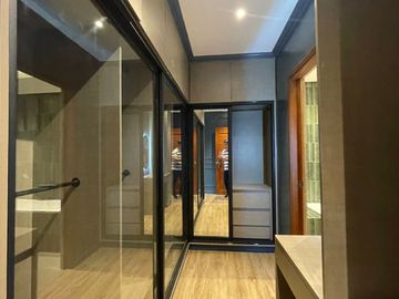 4-STOREY MODERN CLASSIC STYLE TOWNHOUSE IN LA LOMA, QUEZON CITY