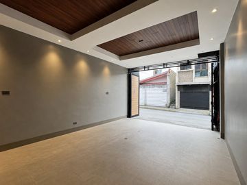 4-STOREY MODERN CLASSIC STYLE TOWNHOUSE IN LA LOMA, QUEZON CITY