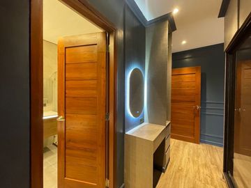 4-STOREY MODERN CLASSIC STYLE TOWNHOUSE IN LA LOMA, QUEZON CITY