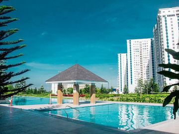 Taal Lake View 2BR Wind Residences Condo For Sale Tagaytay