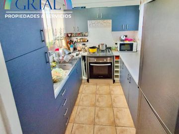 Gran casa 4d 3b en Maipu