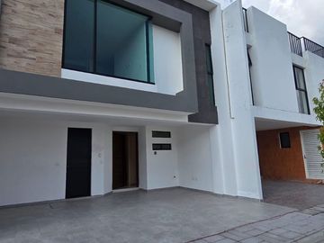 MODERNA CASA NUEVA EN CUAUTLANCINGO