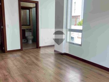 VENTA DEPARTAMENTO CUMBAYÁ