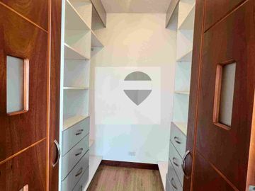 VENTA DEPARTAMENTO CUMBAYÁ