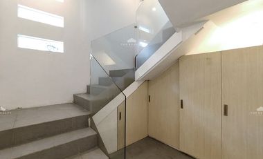 McKinley Hill Village 5 Bedroom 5BR House House and Lot with Basement and Roof Deck in Taguig City