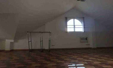 House for rent in Cebu City, Gated in Banilad near Malls
