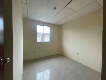 Venta de Casa en Metrópolis