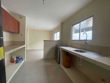 Venta de Casa en Metrópolis