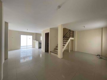 Venta de Casa en Metrópolis