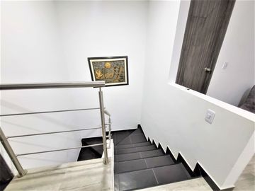 VENTA DE CASA ESQUINERA UBICADA EN EL UVO CONJUNTO RESIDENCIAL LA MERCED - POPAYÁN CAUCA.